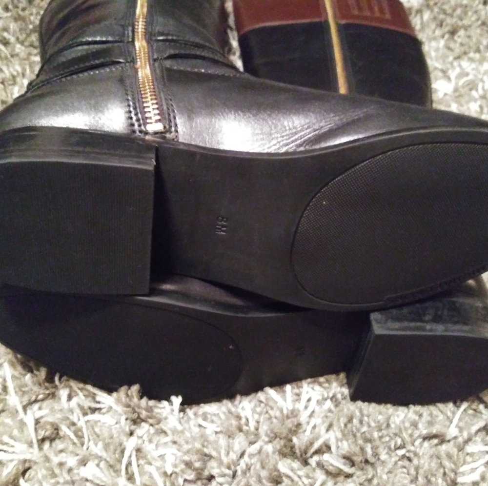 Michael Kors Boots - Picture 3 of 7
